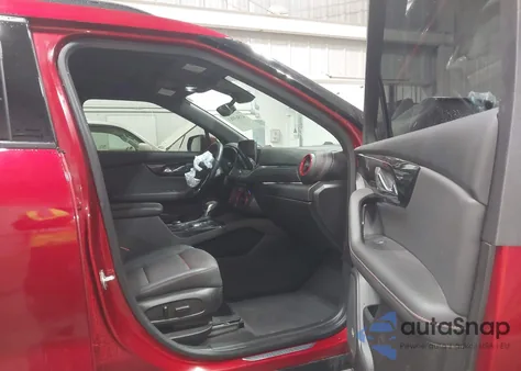 2024 Chevrolet Blazer Awd Rs z USA, uszkodzony, nr VIN 3GNKBKRS8RS124839